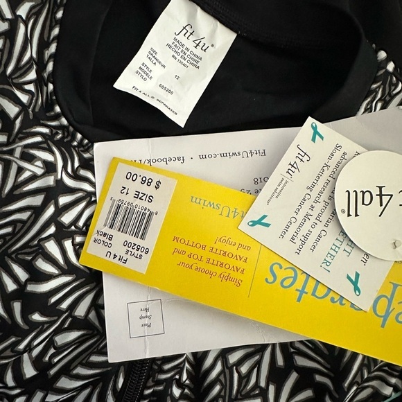 Fit 4 U Black and White Graphic Tank Top 12 - Picture 4 of 5